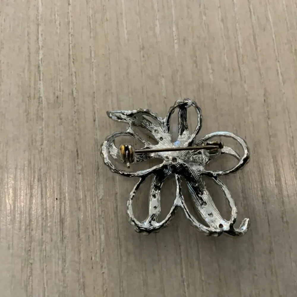 Vintage Brooch